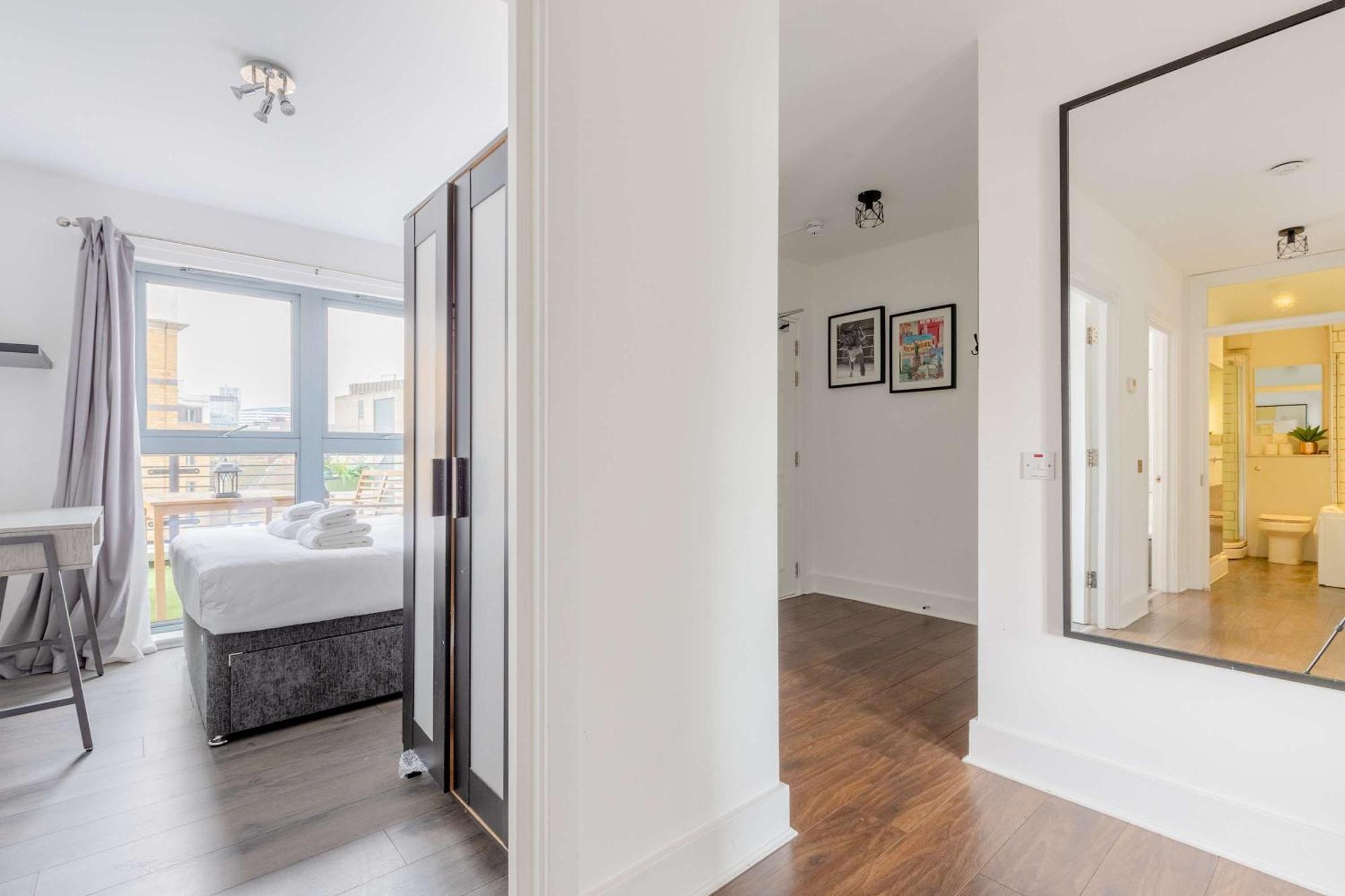 Bright 2 Bedroom Flat In Lambeth With Balcony Apartment *