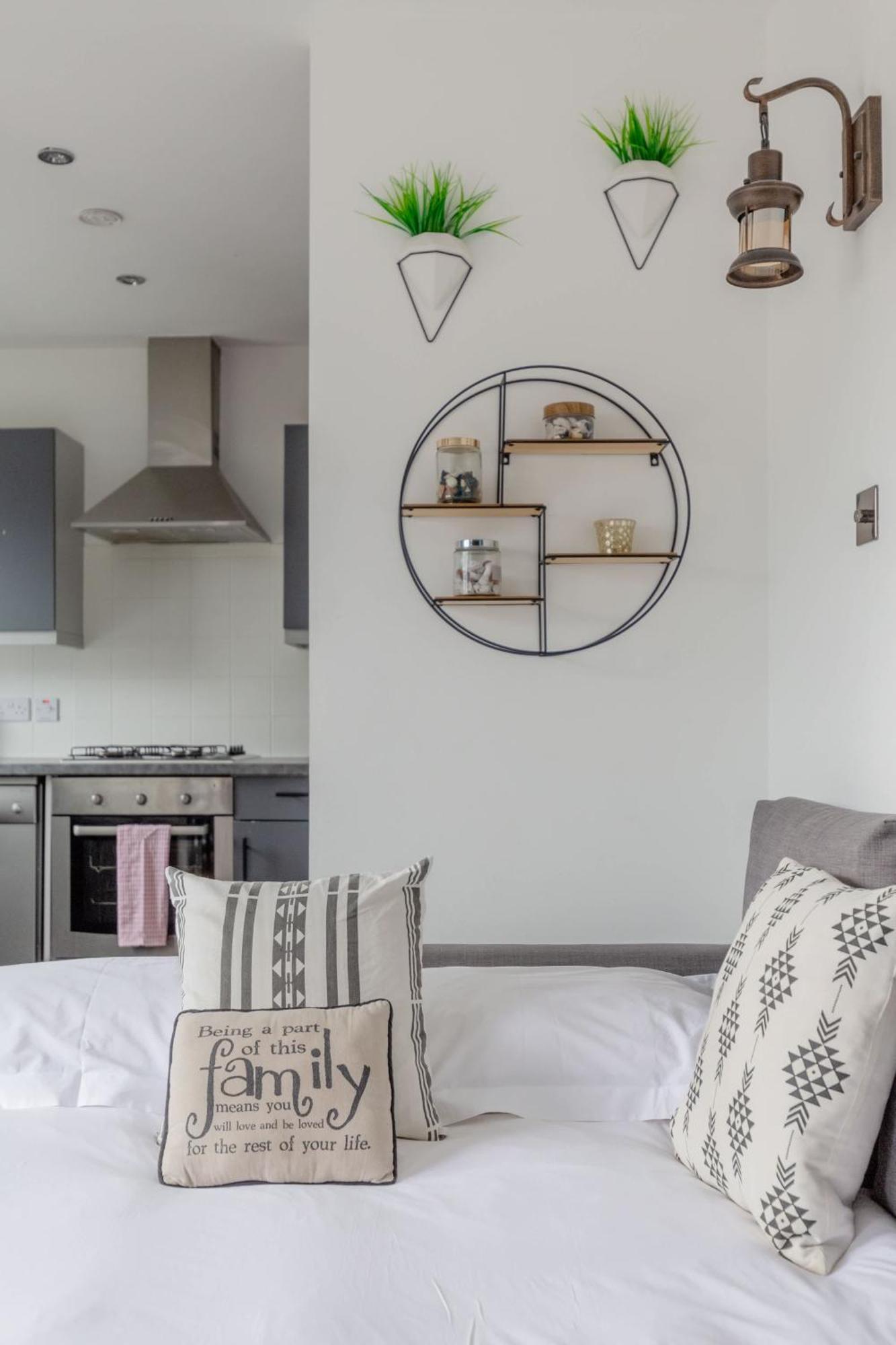 Bright 2 Bedroom Flat In Lambeth With Balcony Apartment *